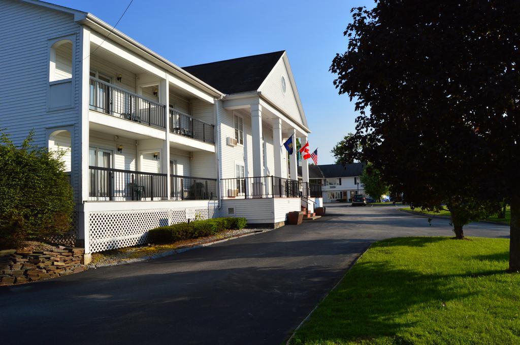 New World Inn Barre Exteriör bild